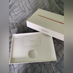 MacBook Air BOX ONLY